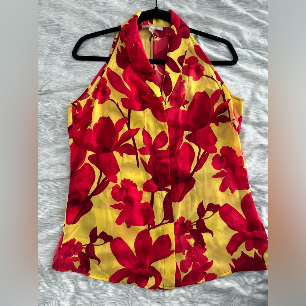 Banana Republic size 8 sleeveless blouse.